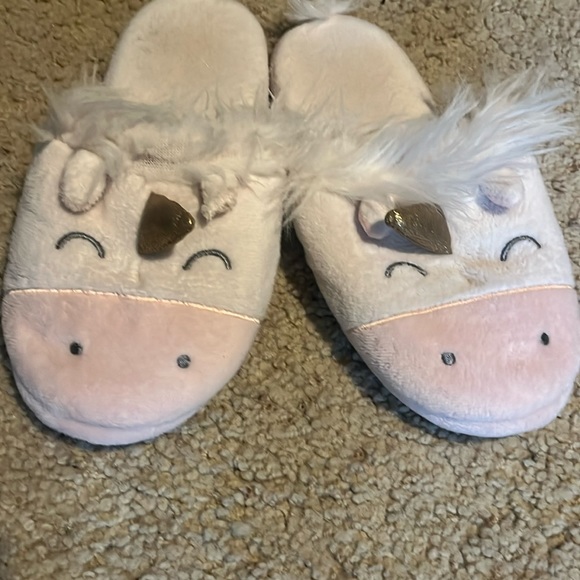 Source Unknown Other - Unicorn slippers